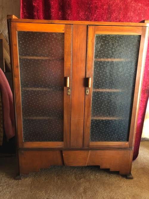 Bookcases VINTAGE SHOWCASE /BOOKCASE WITH WOODEN SHELVES ART DECO STYLE was listed for R2,300.